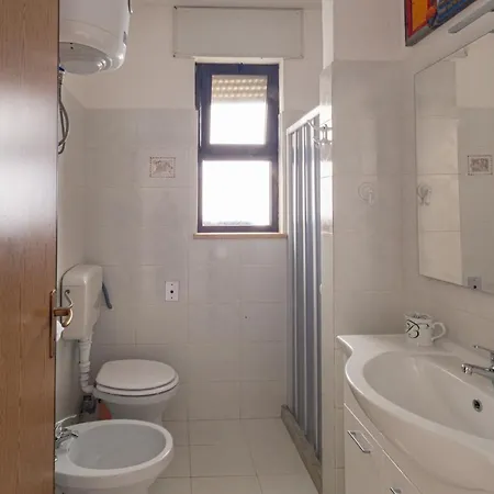 شقة A 150 M Dal Mare Climatizzato Con Bellissimo Patio Esterno Torre Pali