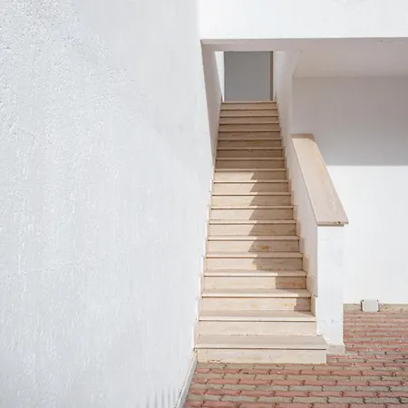 Apartment A 150 M Dal Mare Climatizzato Con Bellissimo Patio Esterno Torre Pali