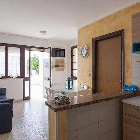 A 150 M Dal Mare Climatizzato Con Bellissimo Patio Esterno *